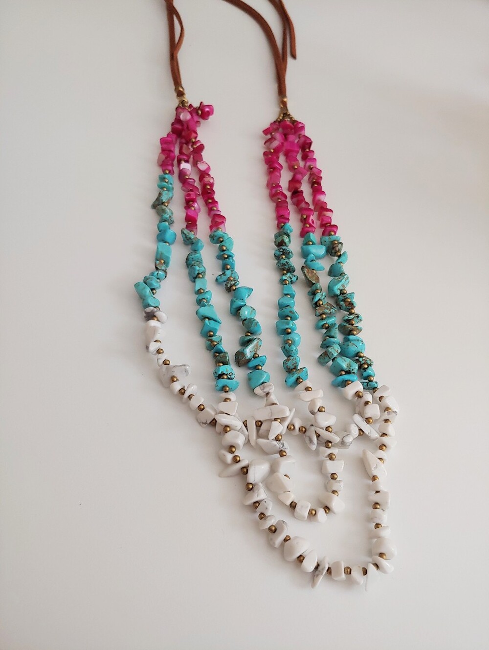 Triple-Strand Women’s Necklace in Turquoise, Hot Pink & White